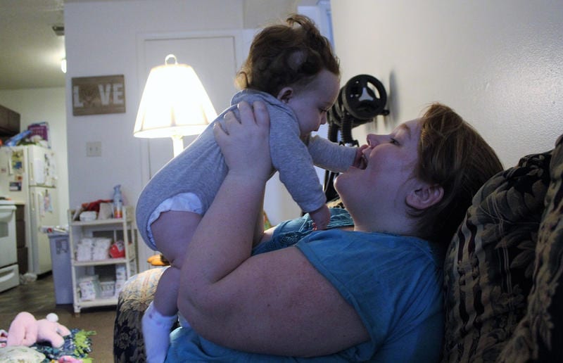 Aubri Thompson with daughter