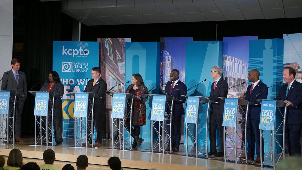 mayoral candidates on stage