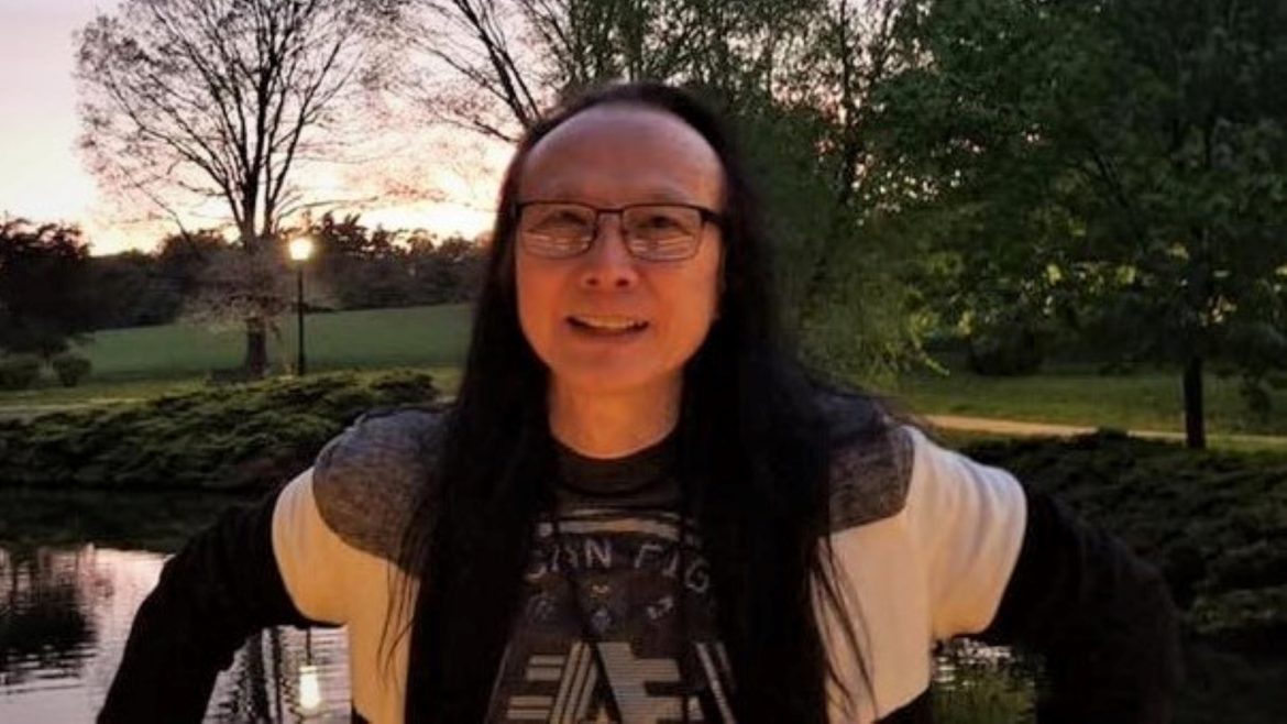 Kar Woo, founder of Artists Helping the Homeless.