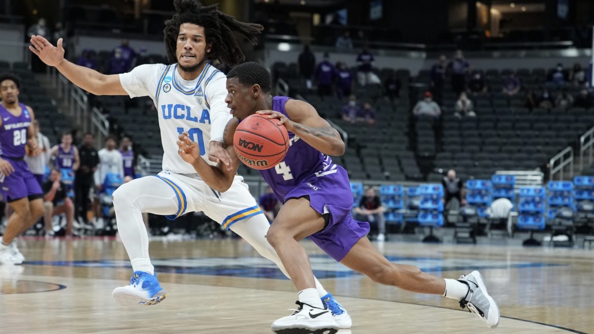 Damien Daniels in action for Abilene Christian.