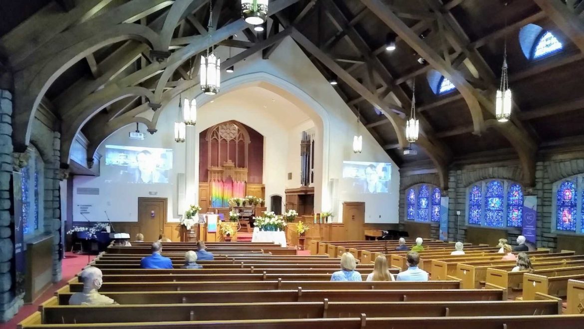 The sanctuary of Second Presbyterian Church, 318 E. 55th St., Kansas City, Missouri.