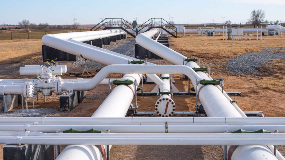 The Calista Compressor Station serves the Kansas Gas Service’s network in Kansas.