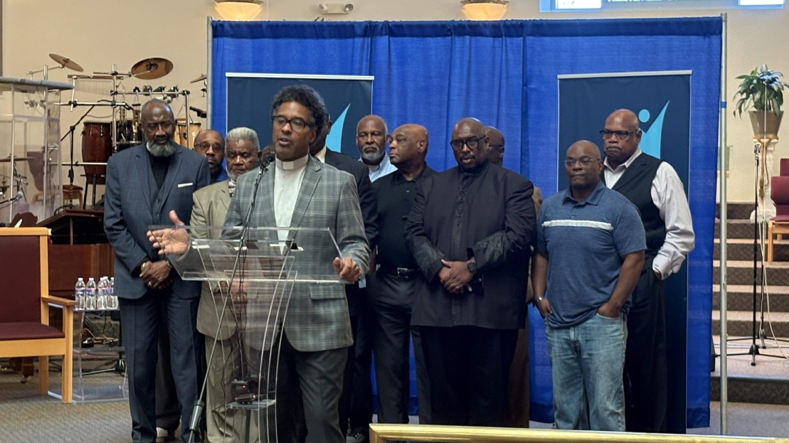 Although the Greater Kansas City Pastors Association is still being formed, its leaders decided it was important to call a recent press conference and denounce efforts by Missouri state legislators to gerrymander the congressional district that Rep. Emanuel Cleaver II now represents. (Reprinted with permission from The Kansas City Star)