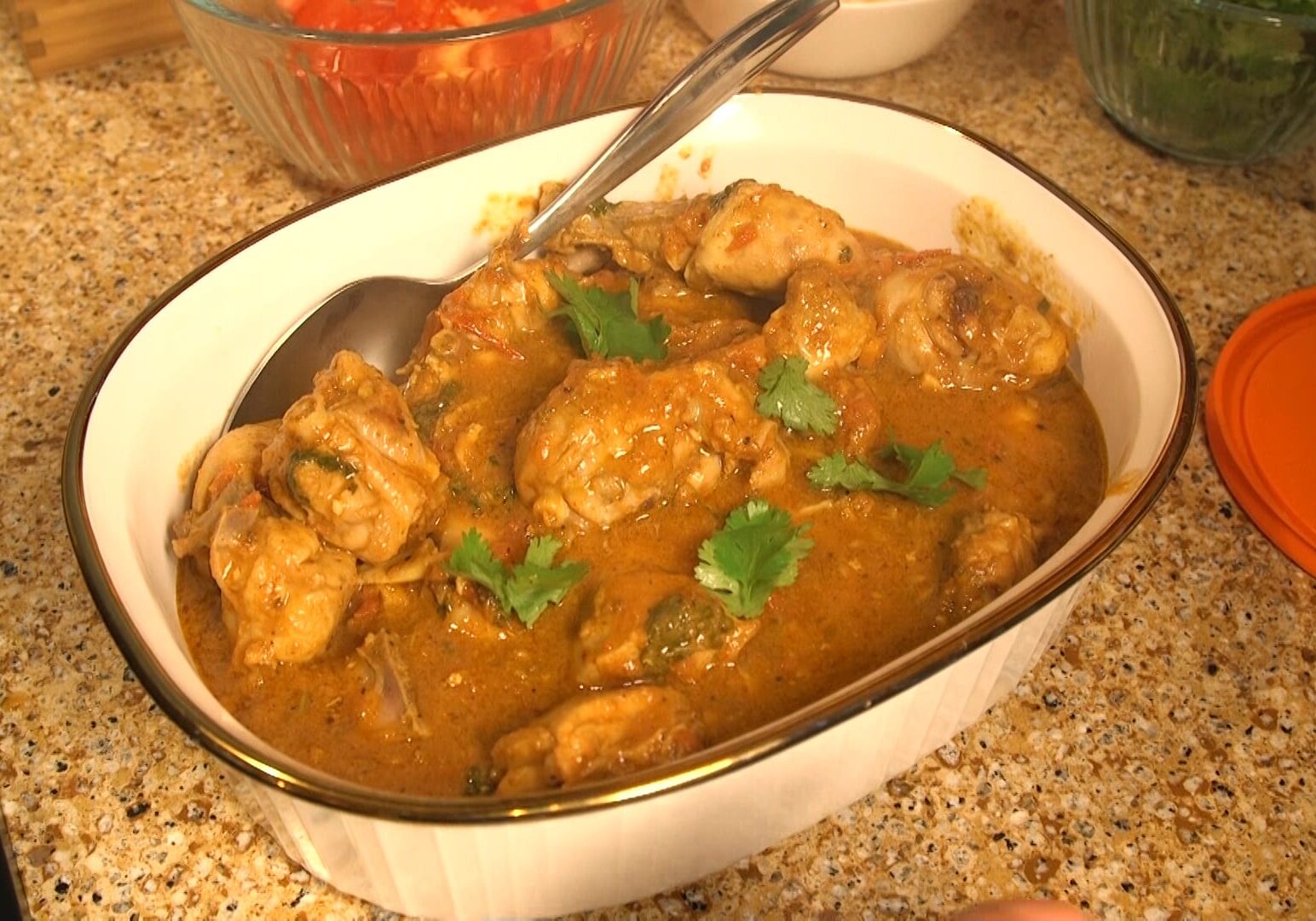 A dish of chicken karahi