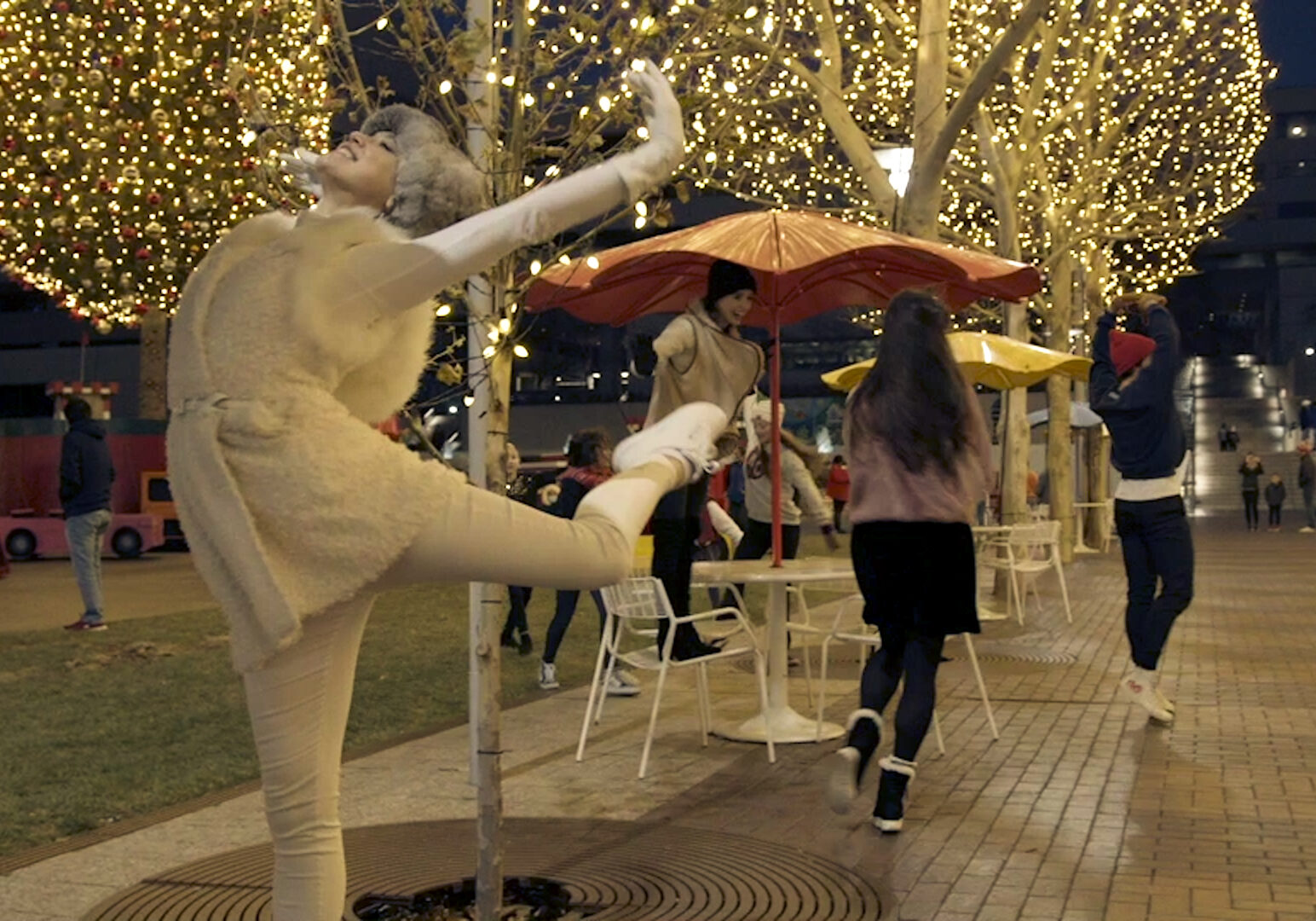 Abigail Stahlschmidt teams up with Ballet Street Project to perform “Christmas Countdown” as part of "KC Performs" on Kansas City PBS.