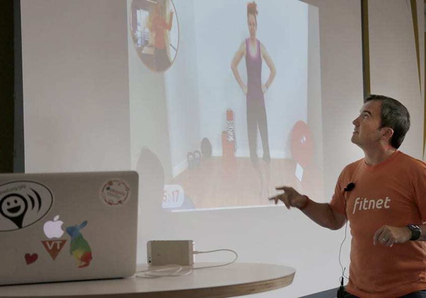 Bob Summers, Fitnet founder, demonstrated his health app Wednesday, Aug. 20, 2014, during a digital health innovation forum heald at the Sprint Accelerator. (Photo by Todd Feeback/Hale Center for Journalism)