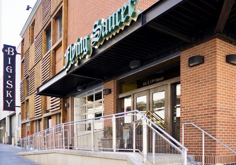 Flying Saucer exterior