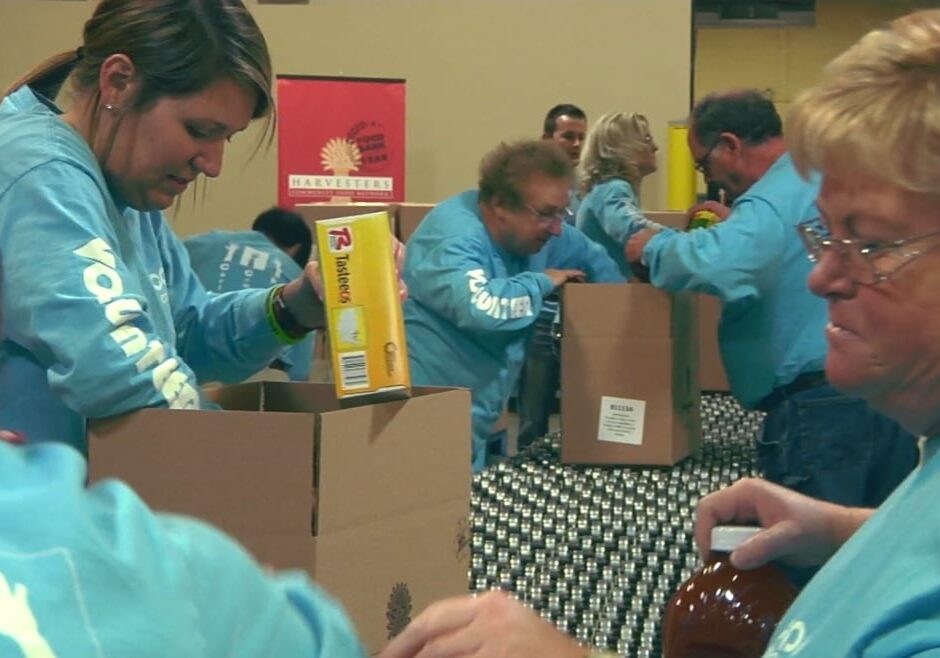 Volunteers work at the Harvesters Community Food Network, in Kansas City. The Harvesters Community Food Network, Kansas Food Bank, Kansas Health Foundation and Kansas Appleseed have formed a coalition with the Kansas State Department of Education  to increase the reach of summer-meals programs in rural Kansas communities.