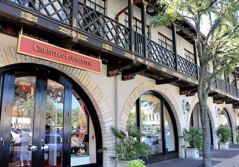 Highland Park Village retail