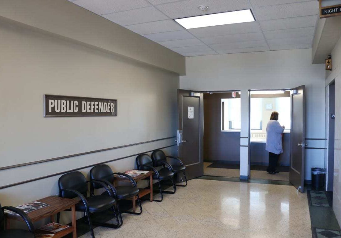 A women waits to see her public defender at the Missouri State Public Defender's Office on 11th St. (Photo: Daniel Boothe | Flatland)