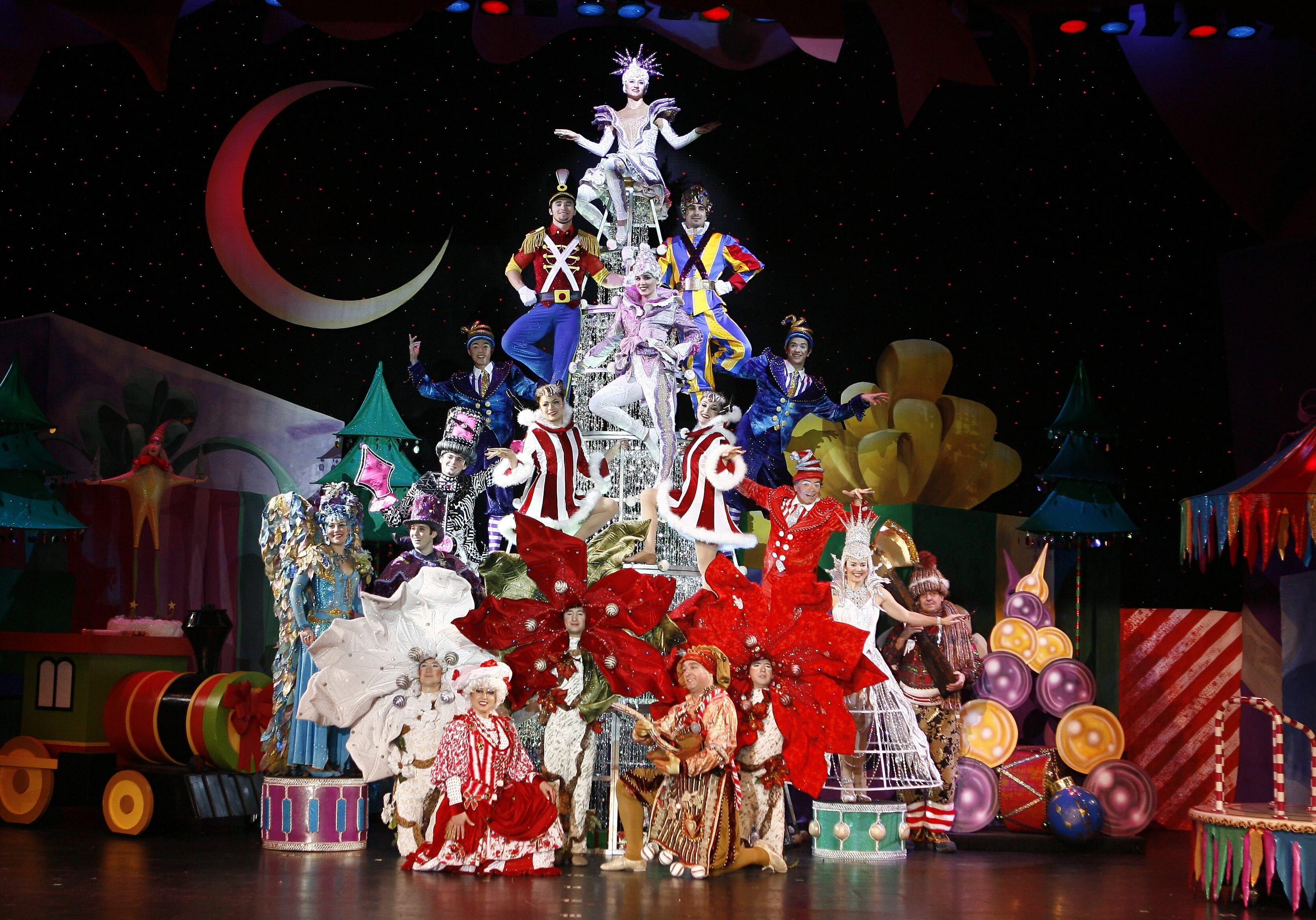 Cirque Dreams Holidaze Photos Courtesy of Cirque Productions