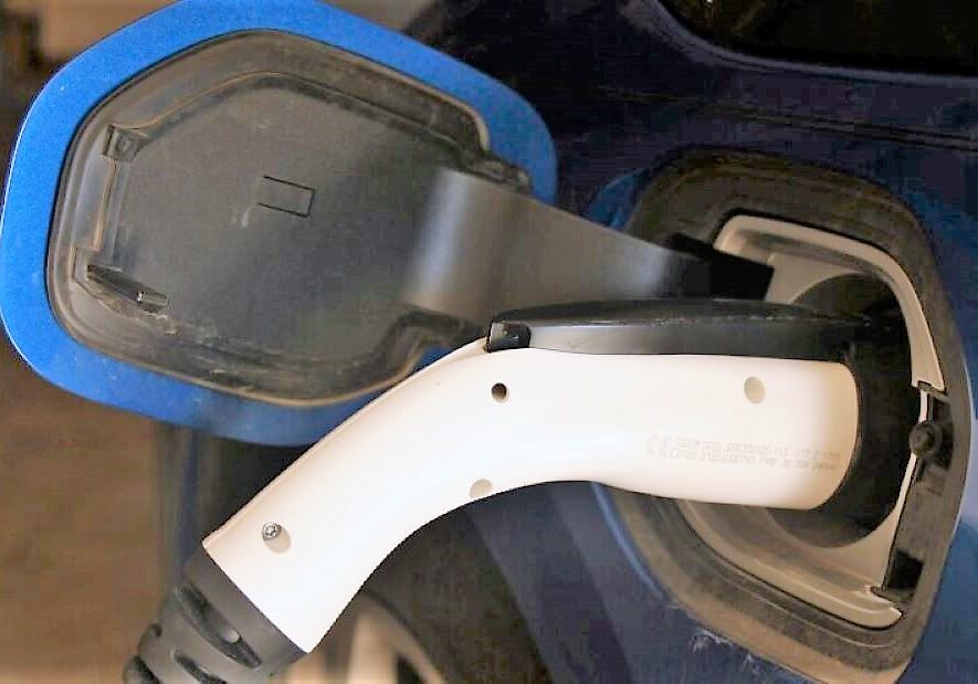 A battery-powered car plug-in.