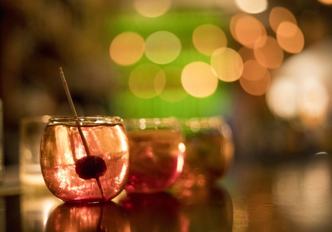 715 has a flight of Old Fashioneds