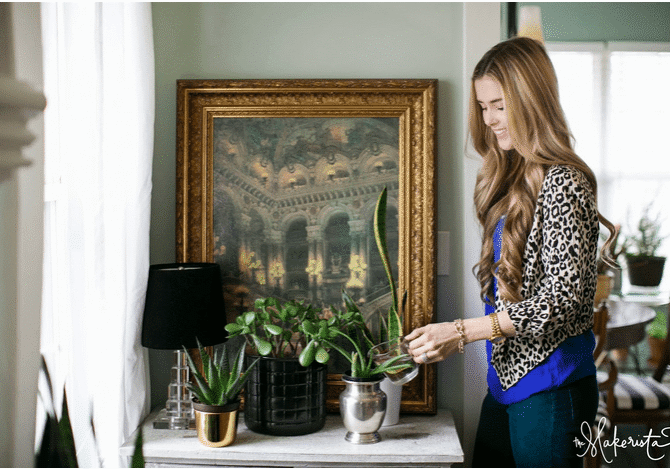 Lifestyle blogger Gwen Hefner works from home on her blog "The Makerista." (photo by Gwen Hefner/The Makerista)