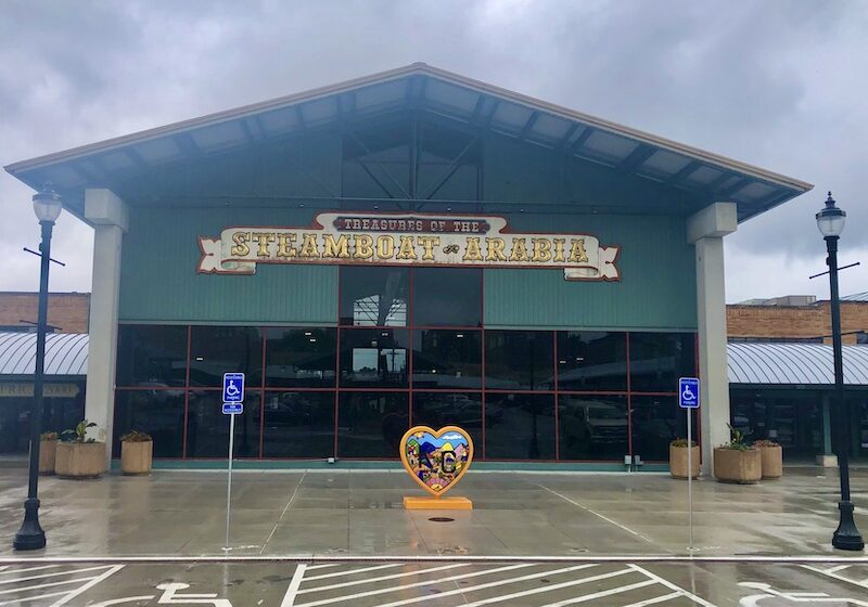 Steamboat Arabia museum