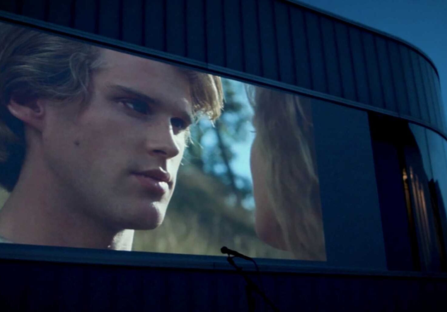 Tivoli Under the Star Thumb CLEAN1