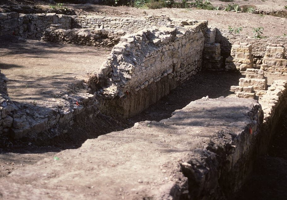 building foundation from quindaro