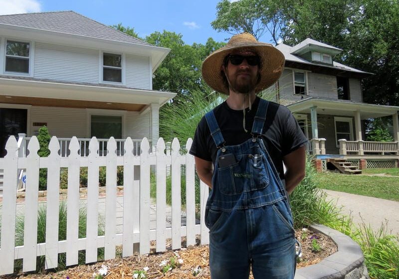 Neil Rudisill grows dozens of crops and raises chickens on a small plot in Kansas City's Ivanhoe neighborhood. (Photo: Suzanne Hogan | KCUR)
