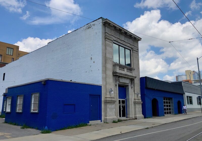 1818 Main apartment project