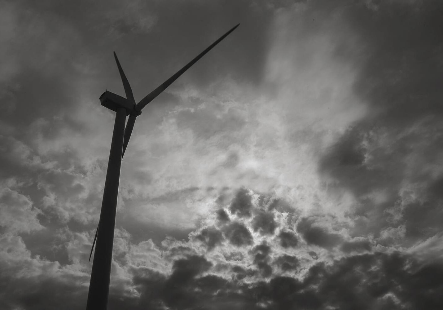 A turbine on the Rolling Hills Wind Farm in Wilson, Kansas. (Brad Austin | Flatland)