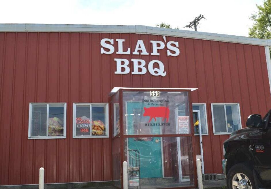 slapsbbq-exterior