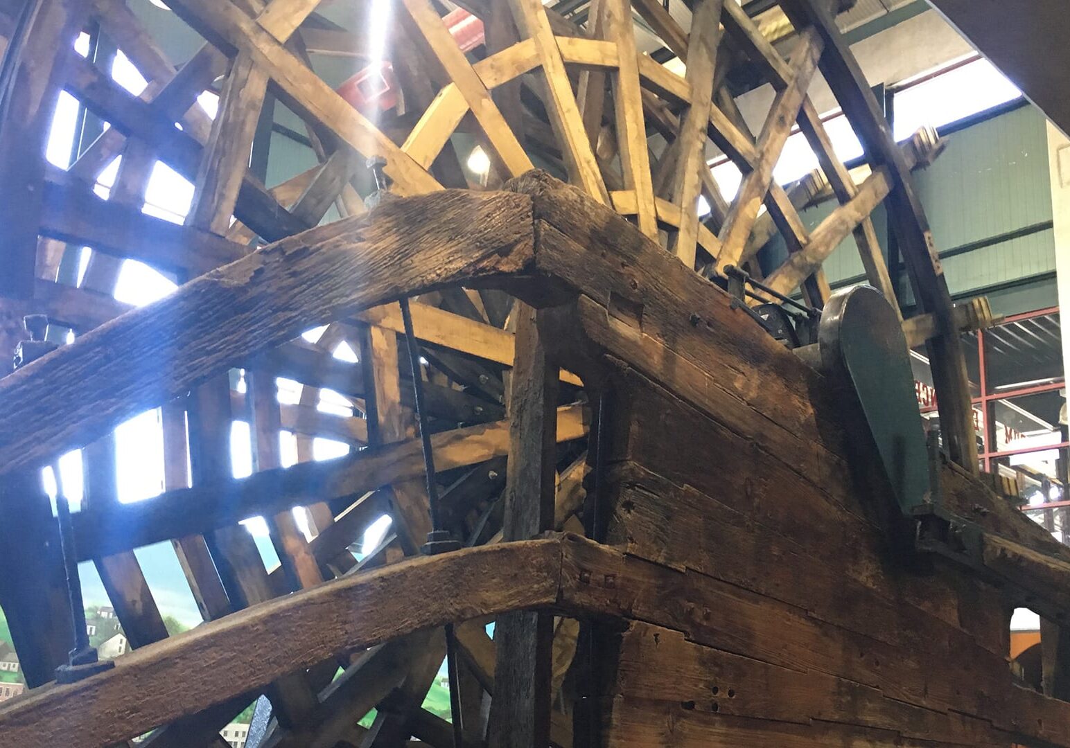 the paddle wheel at the front of the arabia museum