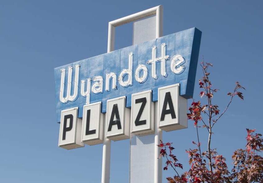 The Wyandotte Plaza sign