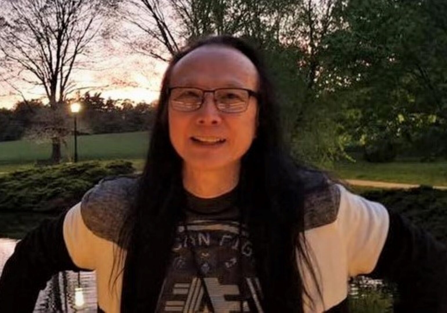 Kar Woo, founder of Artists Helping the Homeless.